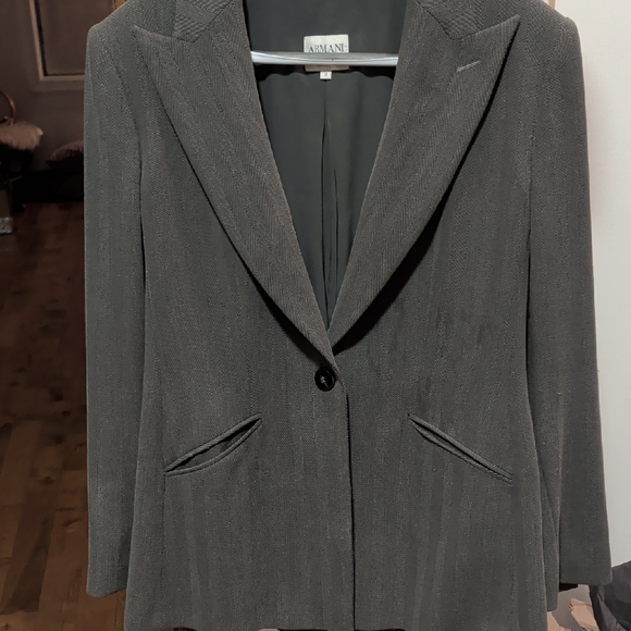 Giorgio Armani Jackets & Blazers - Giorgio Armani Women's blazer. Vintage. 💯 Authentic